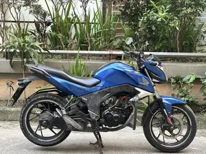 Honda Hornet 2018 Blue