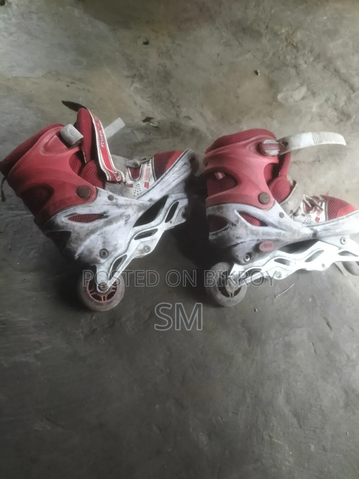 স্কেটিং এর কোন সমস্যা নেই শুধু চাকা দুইটা
