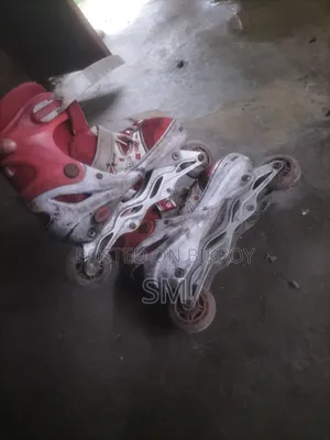 স্কেটিং এর কোন সমস্যা নেই শুধু চাকা দুইটা