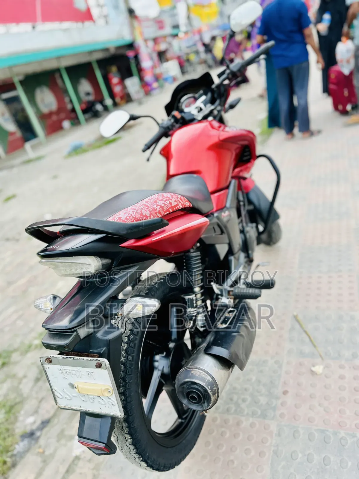 Hero Hunk 2017 Red