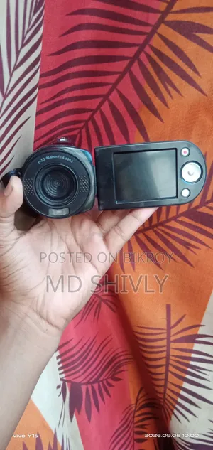 Y2K Retro HD Camcorder (42x Optical Zoom) | Selling as-Is / Power Issue