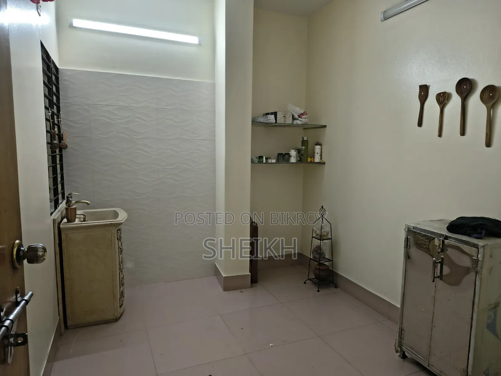 Furnished 6bdrm Villa in New Market for Rent