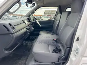 Toyota HiAce 2020 White