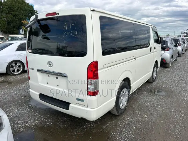 Toyota HiAce 2020 White