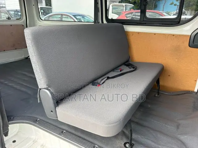 Toyota HiAce 2020 White
