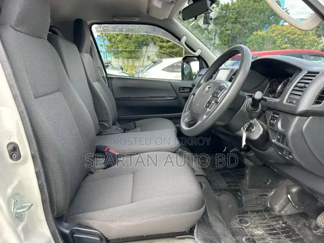 Toyota HiAce 2020 White