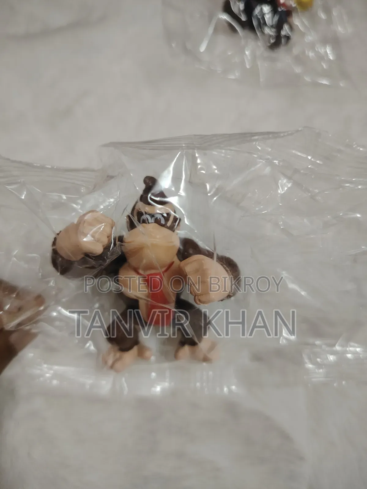 সুপার মারিও এবং টম এন্ড জেরি ফিগার টয়