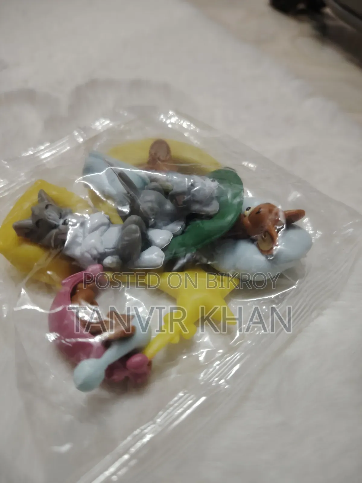 সুপার মারিও এবং টম এন্ড জেরি ফিগার টয়
