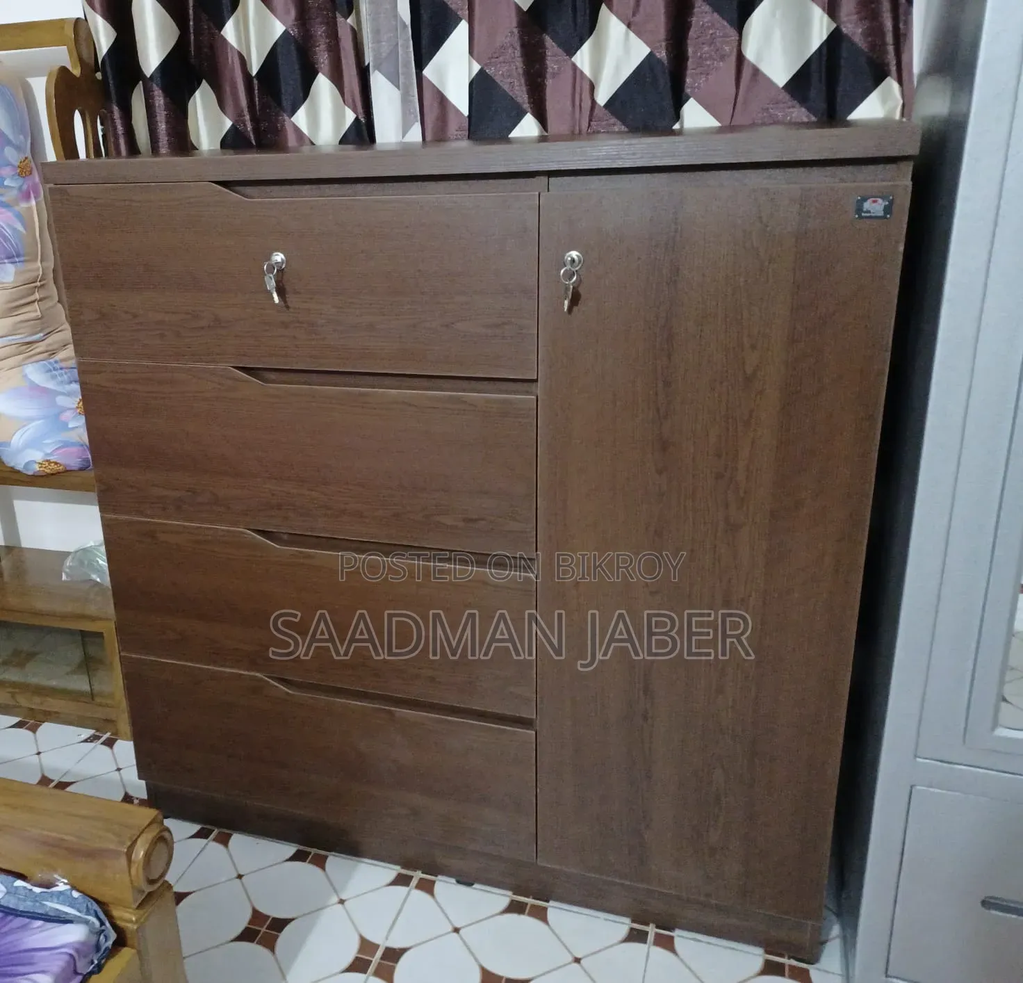 ৪ ড্রায়ার ও ১ ঢাবি বিশিষ্ট রিগাল ওয়ারড্রব
