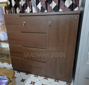 ৪ ড্রায়ার ও ১ ঢাবি বিশিষ্ট রিগাল ওয়ারড্রব