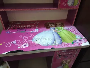 Reading Table for Kids