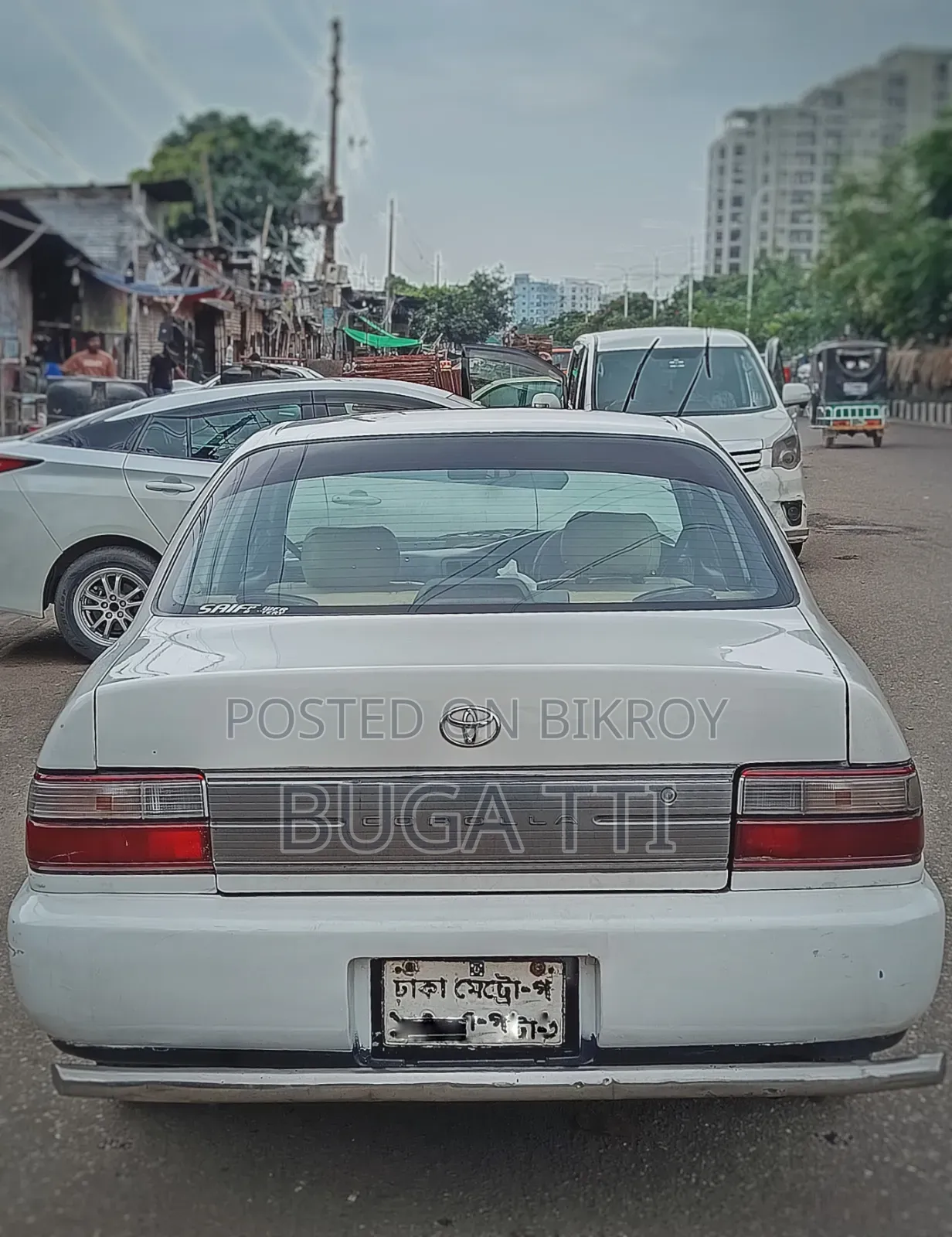 টয়োটা করোল্লা সেডান ১৯৯৫ সাদা