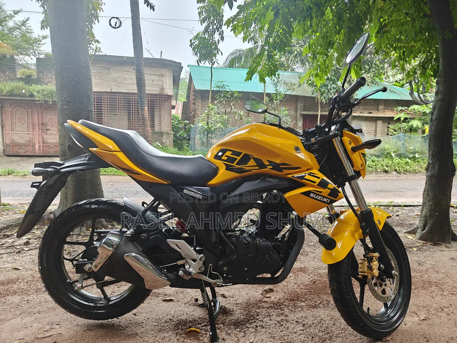 New Suzuki Gixxer 2025 Yellow