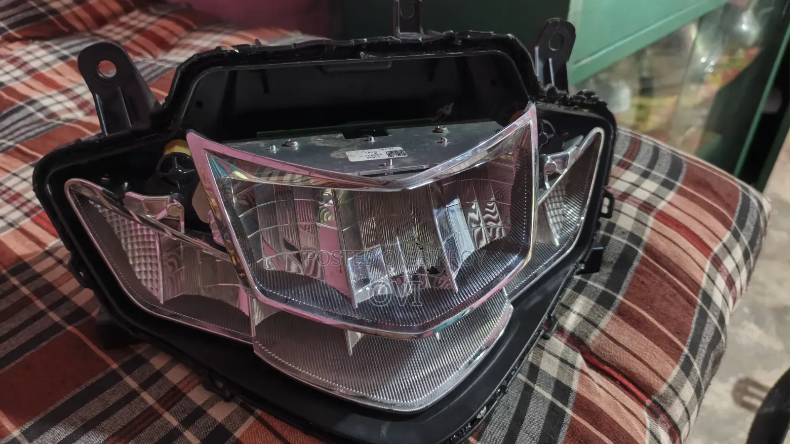 Suzuki Gixxer SF Headlight