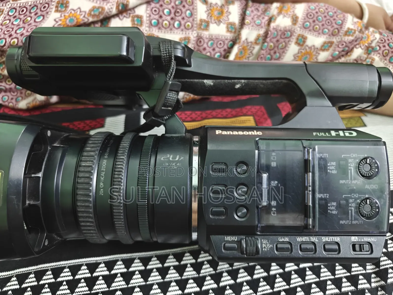 Panasonic HC-pv100 Professional Camcorder