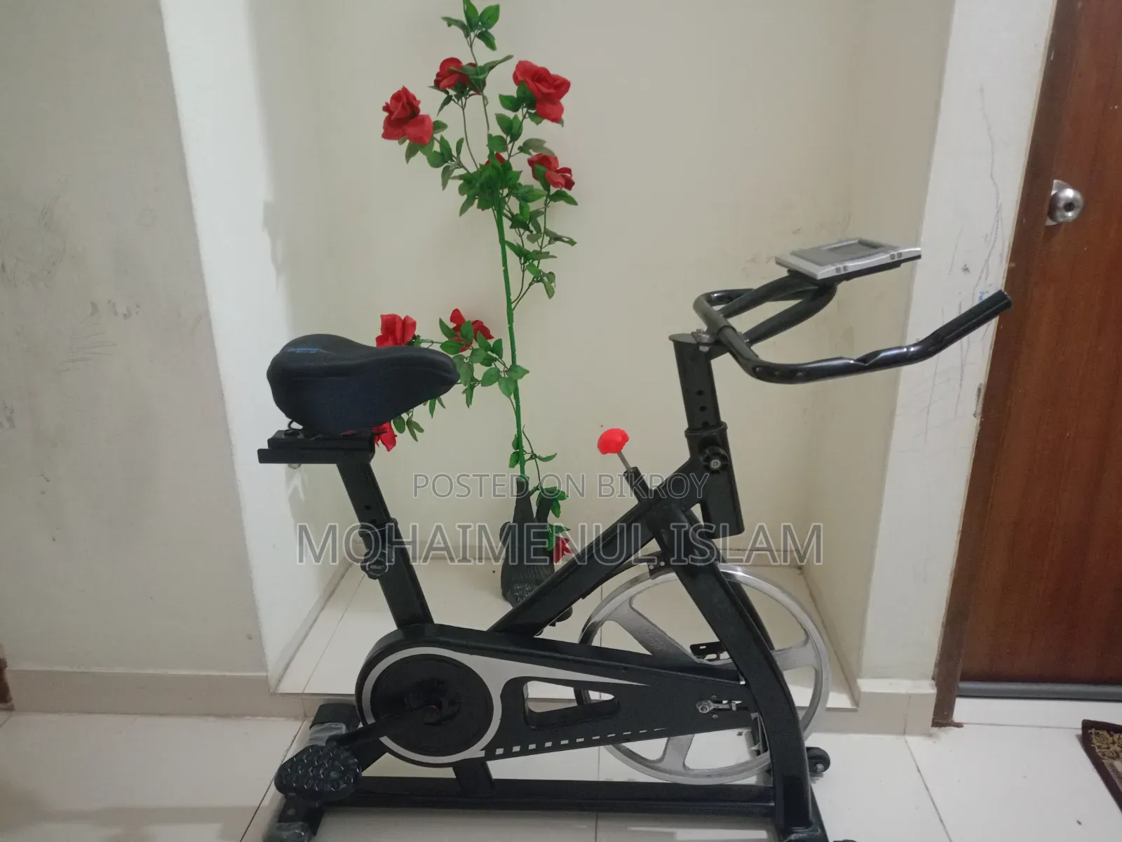 High Quality Gym Cycle.