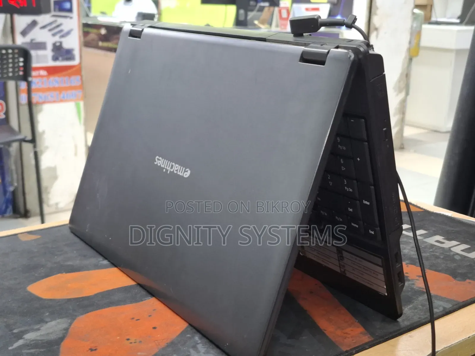 Laptop eMachines 8GB Intel Celeron HDD 500GB