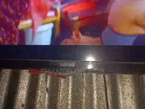 Led TV 24' একদম ফ্রেশ কন্ডিশন আন স্মার্ট কেউ নিতে চাইলে নিতে পারেন