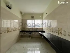 3bdrm Apartment in Greenwood, Basundhara for Sale