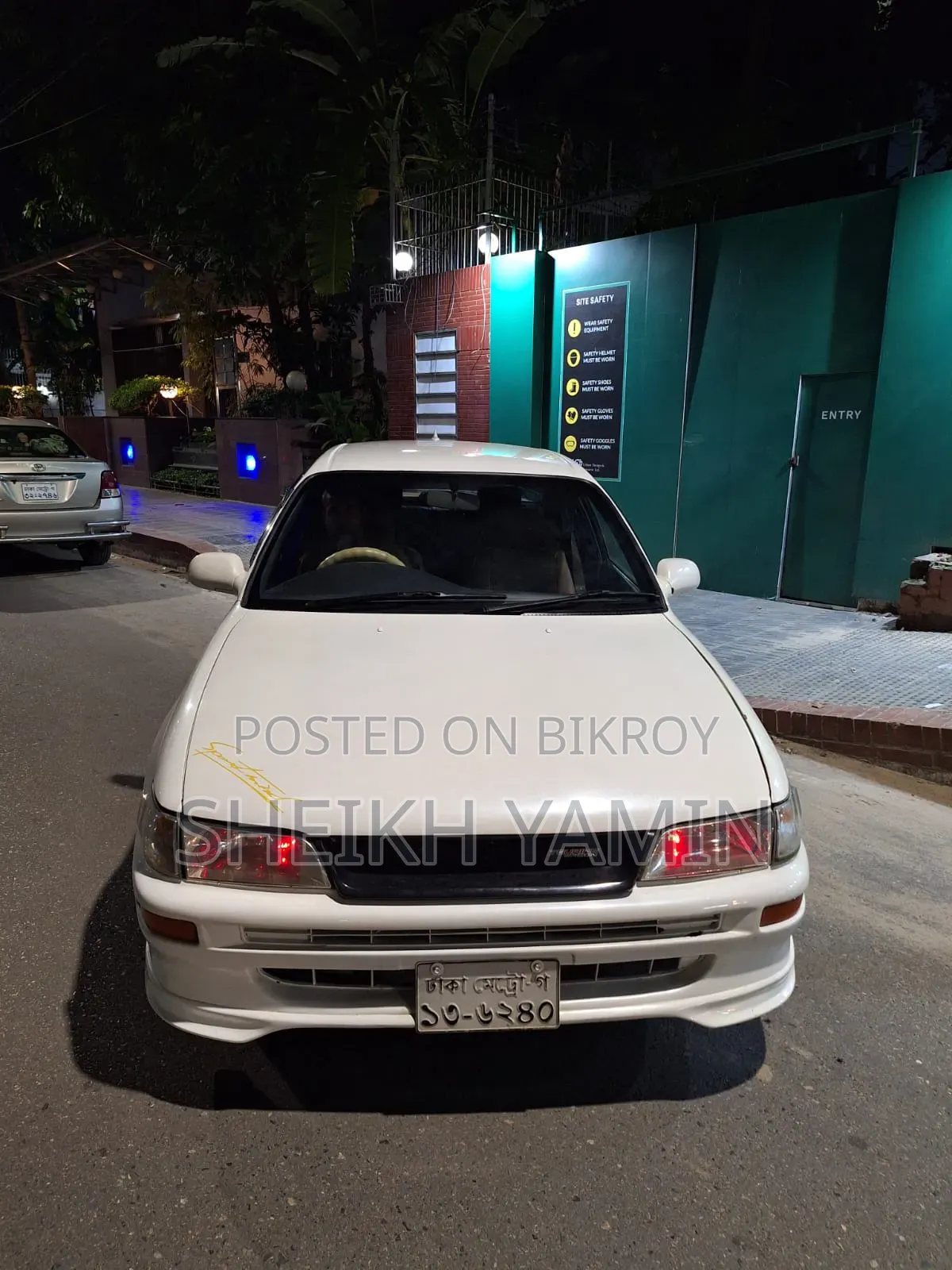 Toyota Corolla Automatic 1995 White