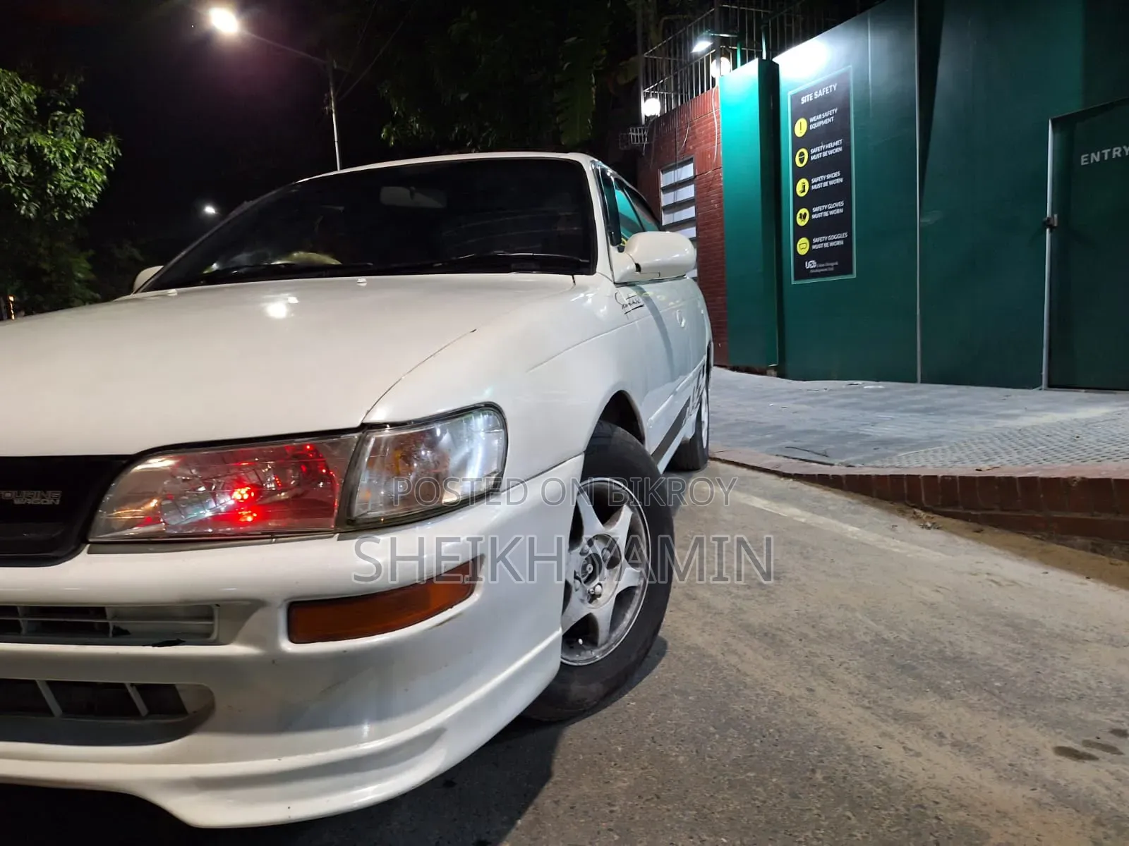 Toyota Corolla Automatic 1995 White