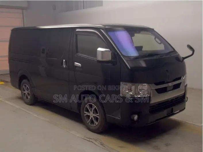 Toyota HiAce 2021 Black