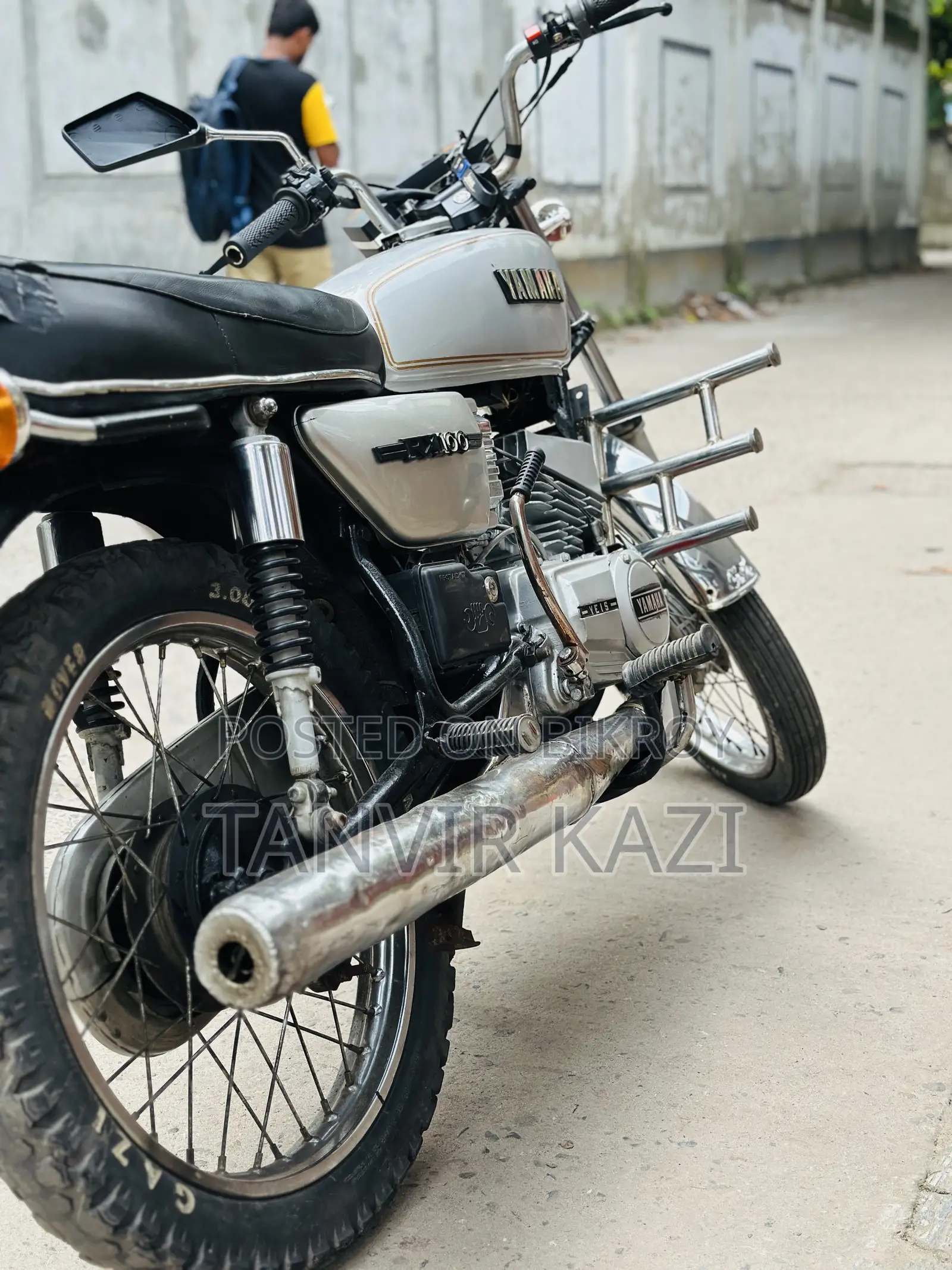 Yamaha 1986 Gray