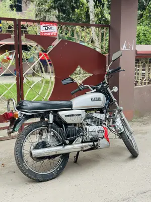 Yamaha 1986 Gray