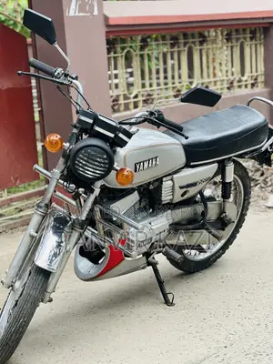 Yamaha 1986 Gray