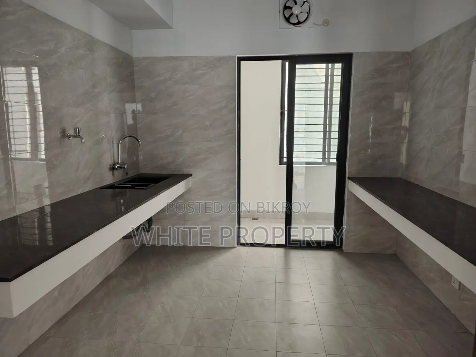 4bdrm Apartment in White Property, Gulshan for Rent
