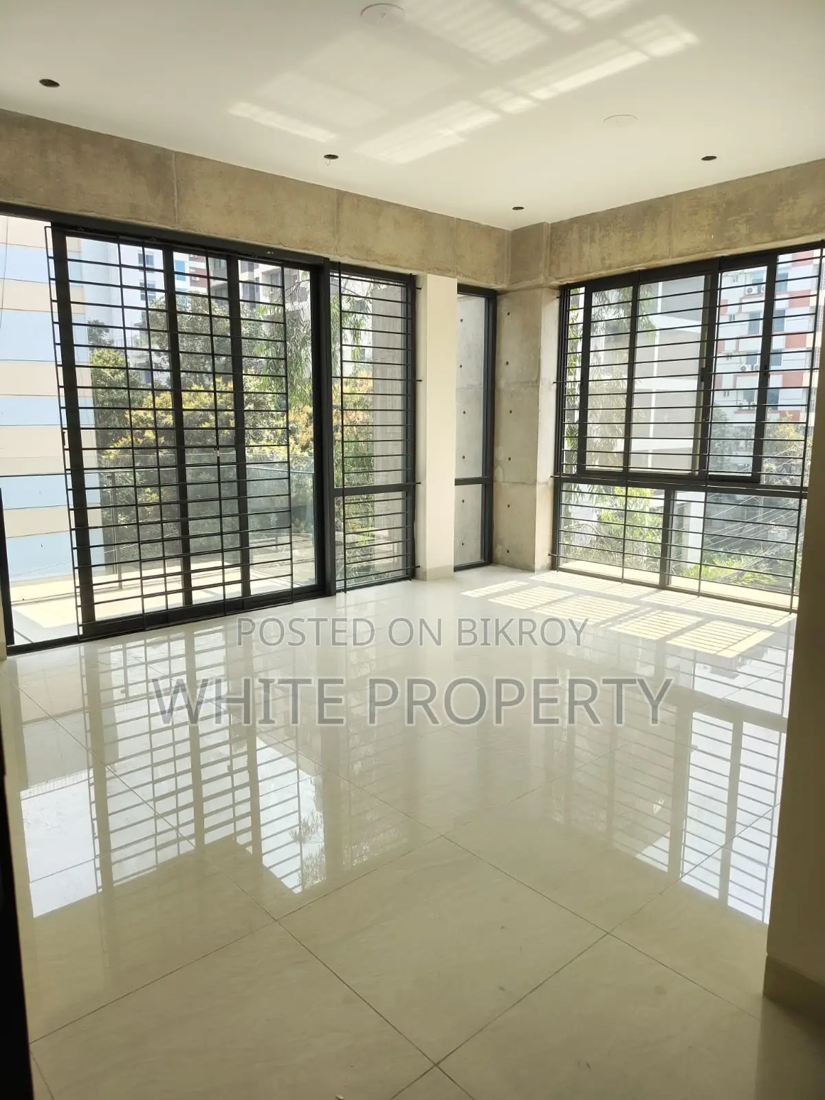 4bdrm Apartment in White Property, Gulshan for Rent