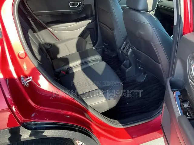 Honda Vezel 2021 Red