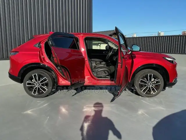 Honda Vezel 2021 Red