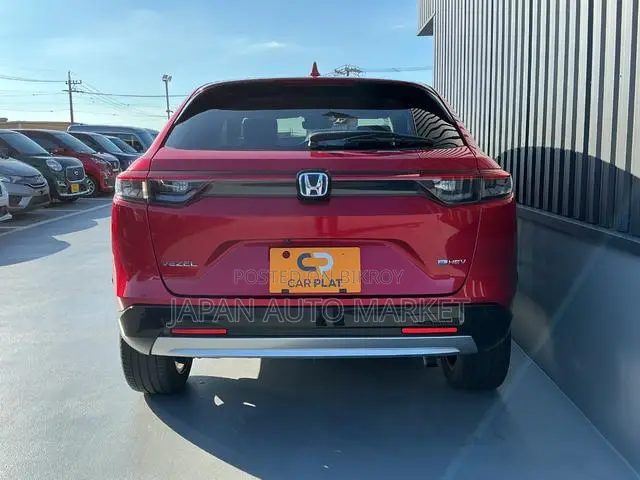 Honda Vezel 2021 Red