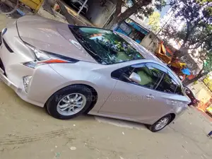 Toyota Prius 2026 Beige