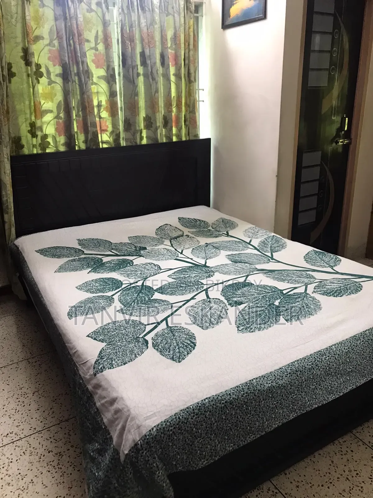 Mehguni Wood Bed