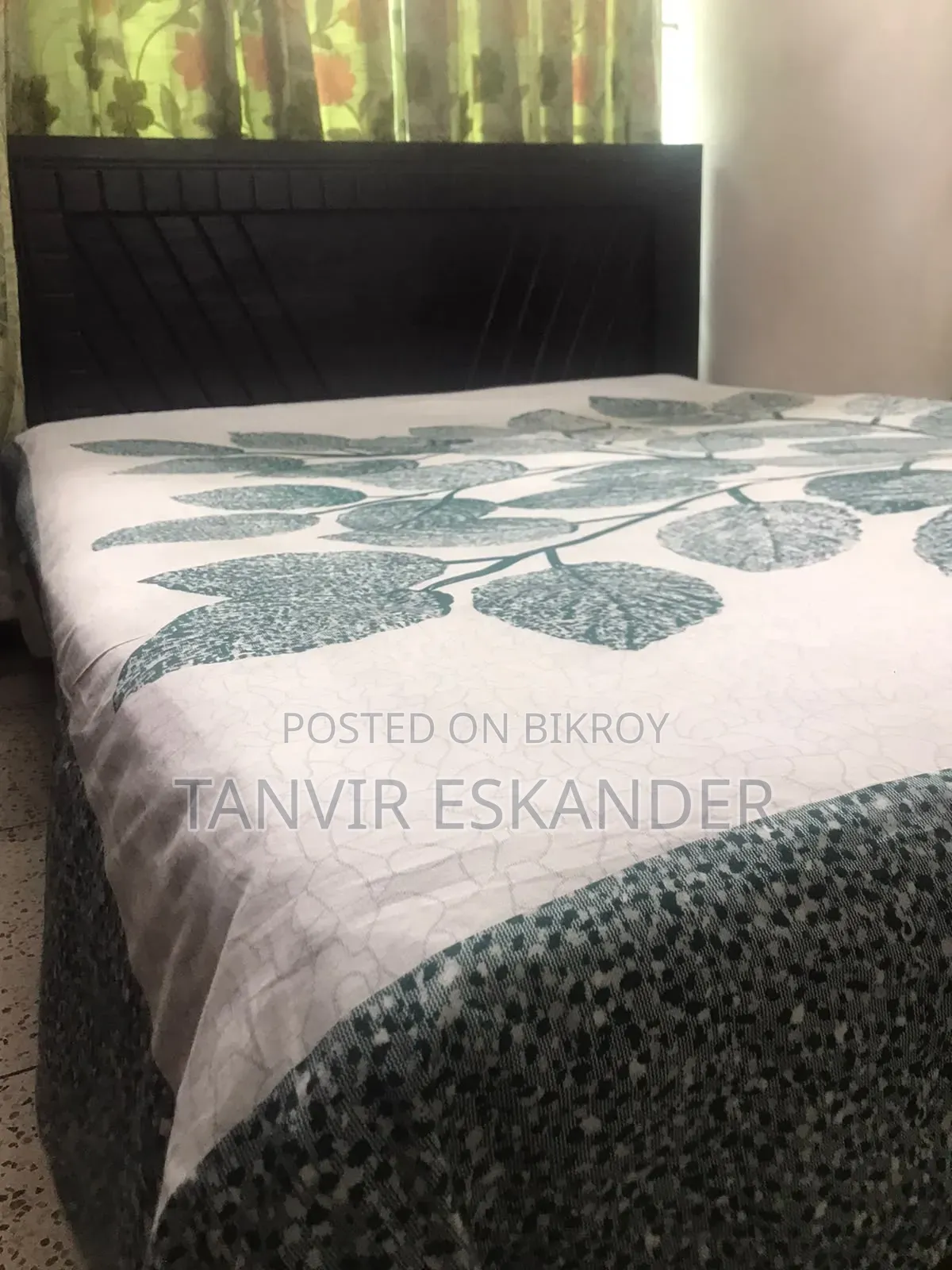 Mehguni Wood Bed