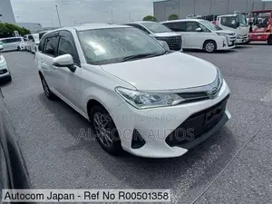 Toyota Corolla Fielder 1.5 Hybrid FWD 2021 White