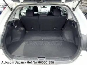 Toyota Corolla Fielder 1.5 Hybrid FWD 2021 White