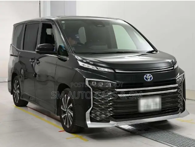 Toyota Voxy 2022 Black