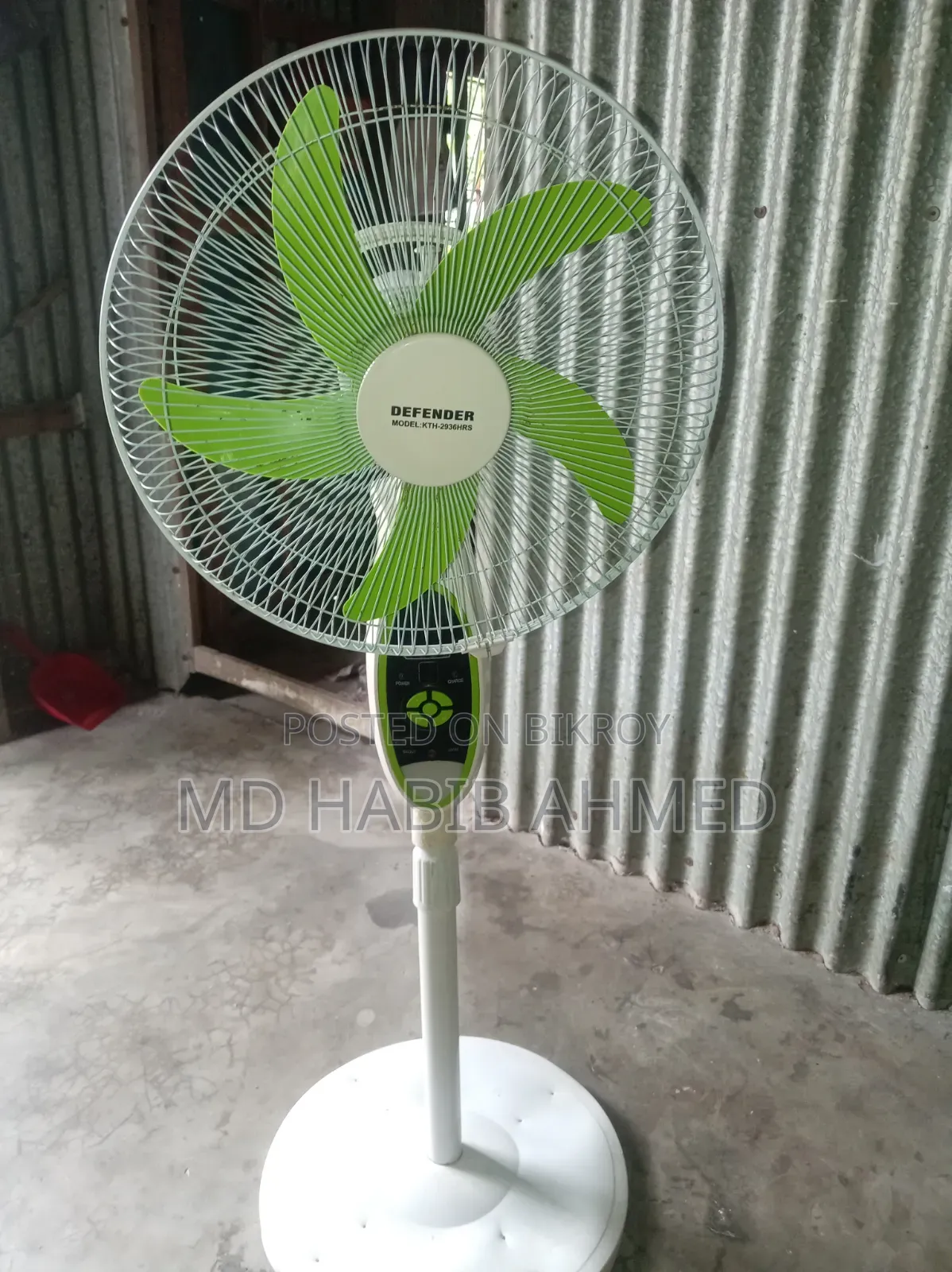 Defender KTH-2936HRS Rechargeable Fan