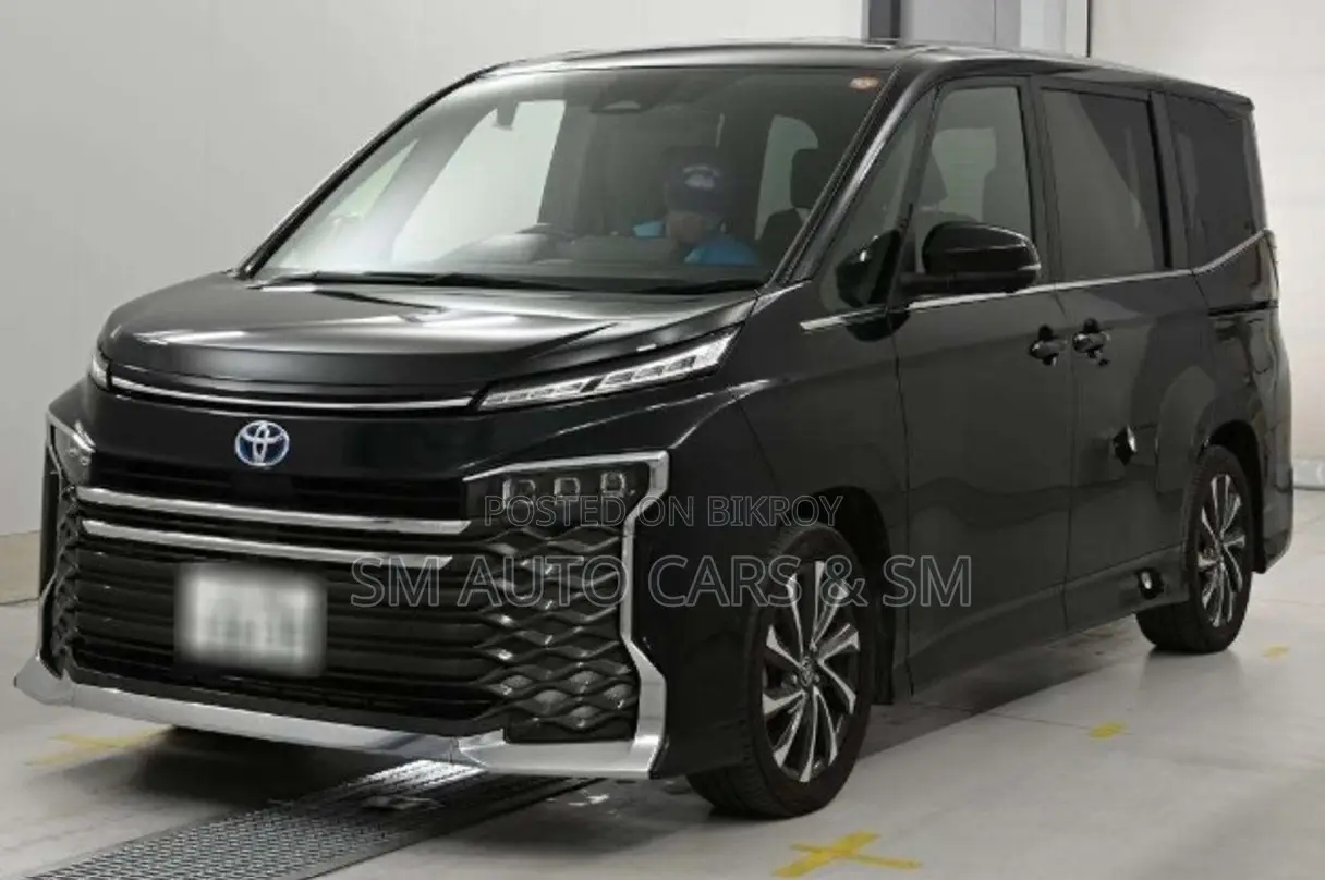 Toyota Voxy 2022 Black