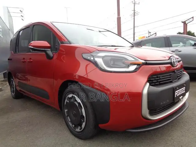 Toyota Sienta 2022 Red