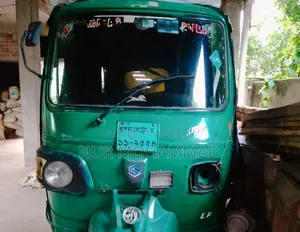 Piaggio 2023 Green