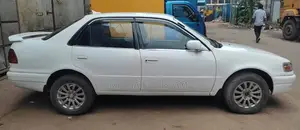 Toyota Corolla 1.6 Sedan 1997 White
