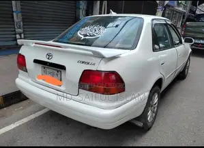 Toyota Corolla 1.6 Sedan 1997 White