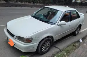 Toyota Corolla 1.6 Sedan 1997 White