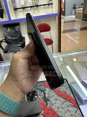 Apple iPhone 15 Plus 256 GB Black