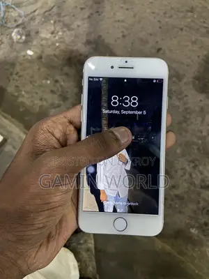 Apple iPhone 7 32 GB Silver