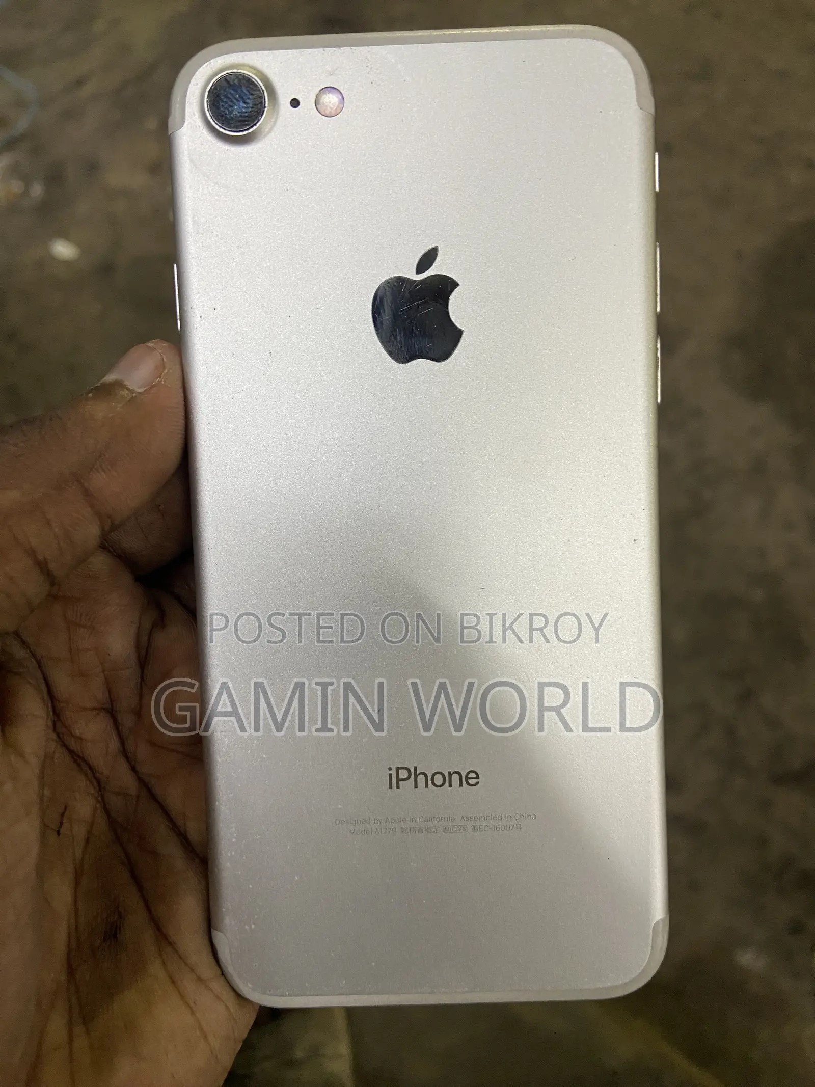 Apple iPhone 7 32 GB Silver